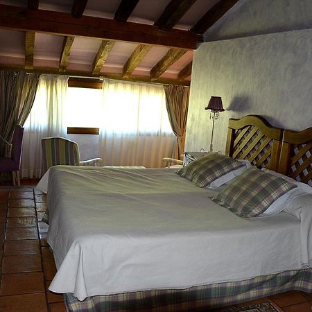 Posada Fuenteplateada Collado Hermoso Екстериор снимка
