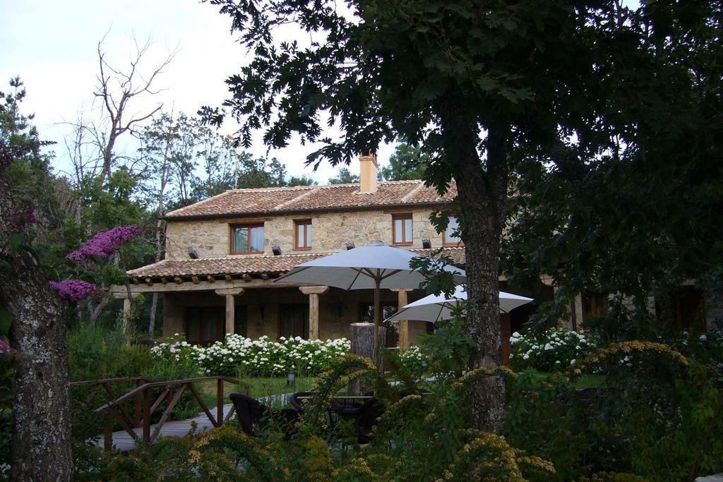 Posada Fuenteplateada Collado Hermoso Екстериор снимка
