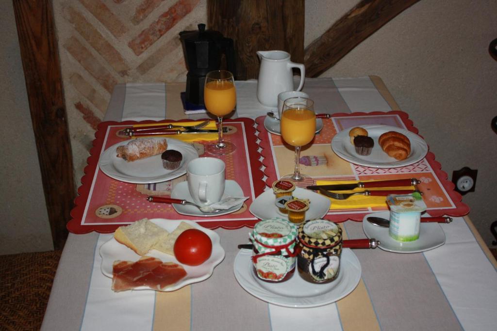 Posada Fuenteplateada Collado Hermoso Екстериор снимка